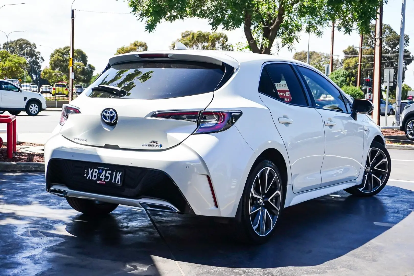 2019 Toyota Corolla Gallery Image 3
