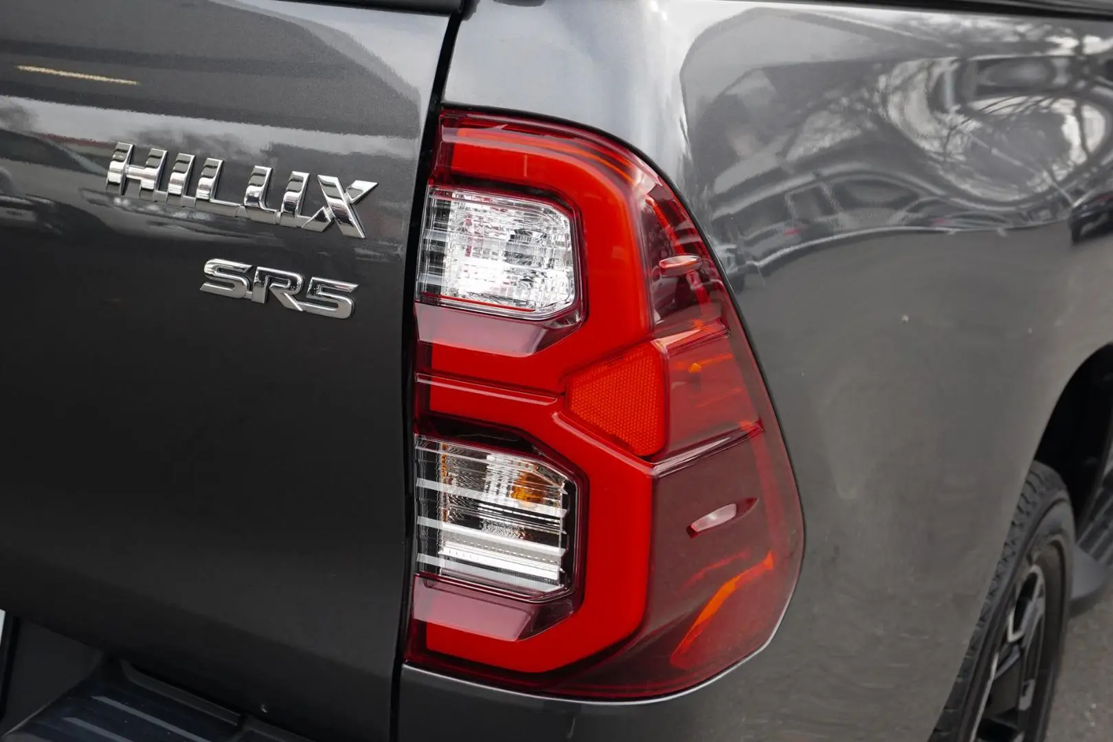 2022 Toyota Hilux Gallery Image 15