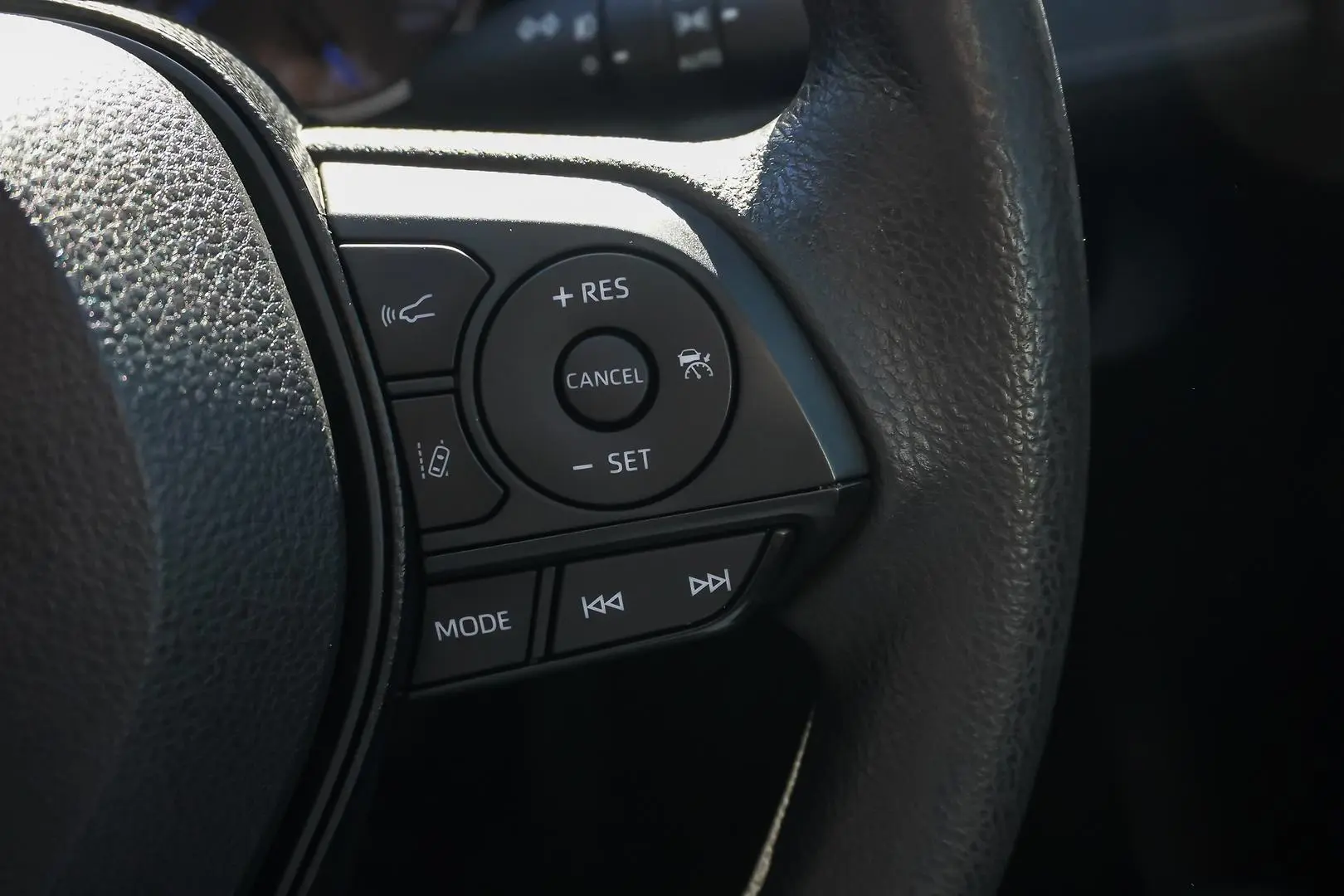 2020 Toyota RAV4 Gallery Image 21