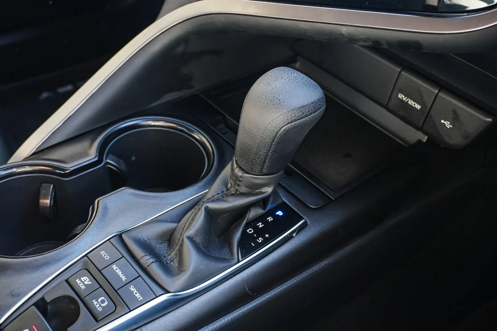 2021 Toyota Camry Gallery Image 18