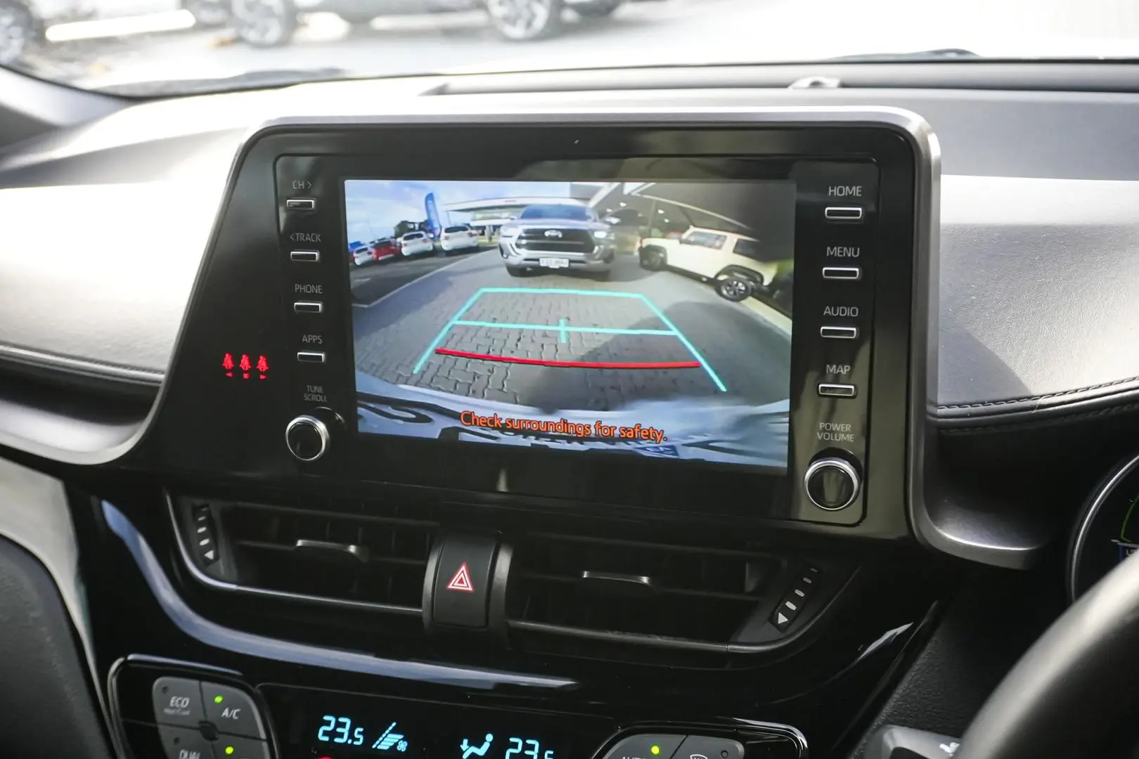 2022 Toyota C-HR Gallery Image 23