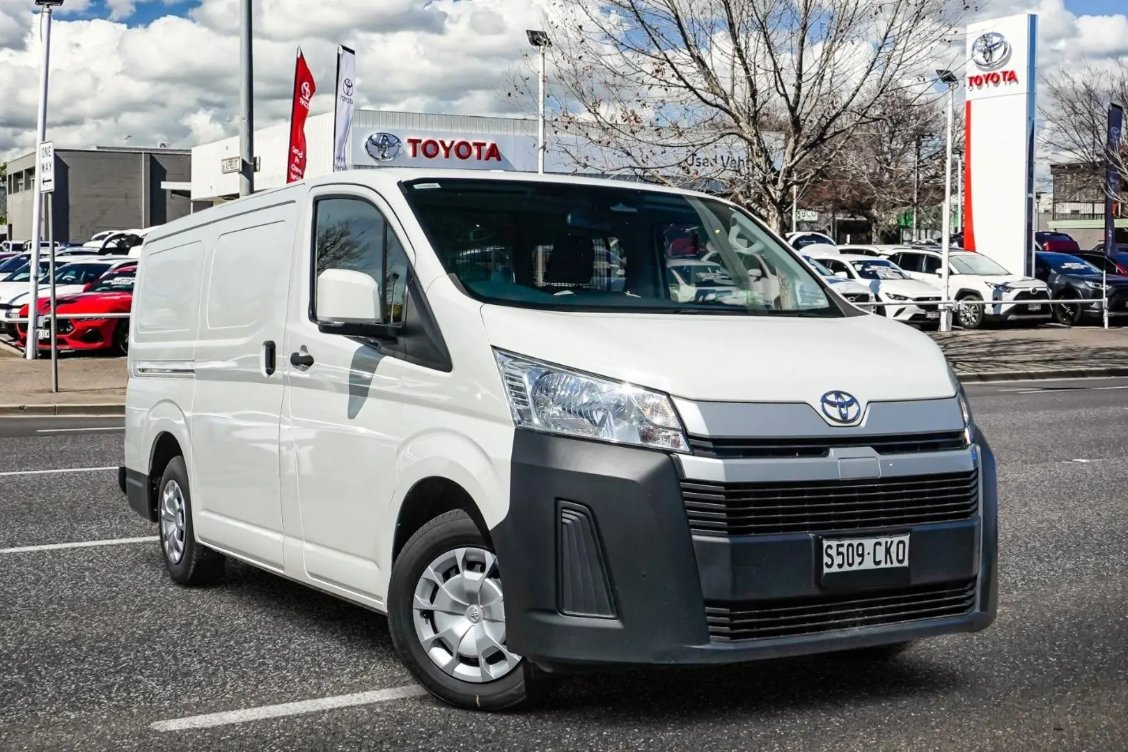 2021 Toyota Hiace Image