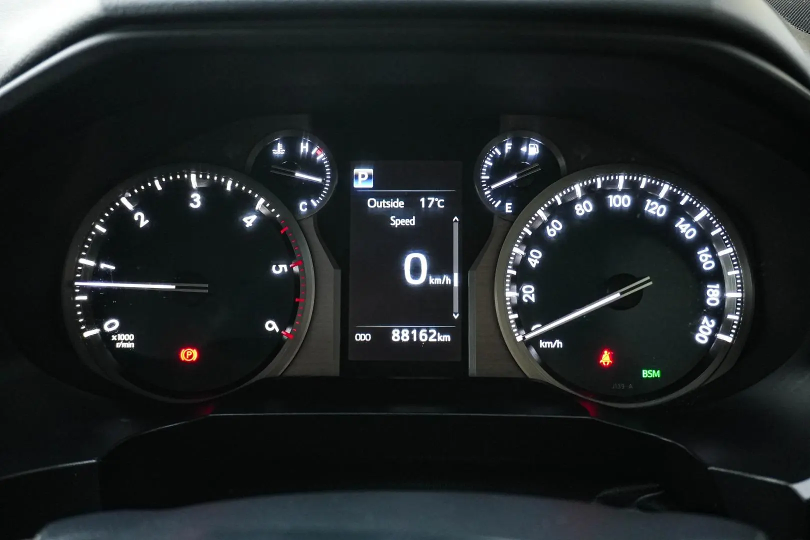 2019 Toyota Landcruiser Prado Gallery Image 17