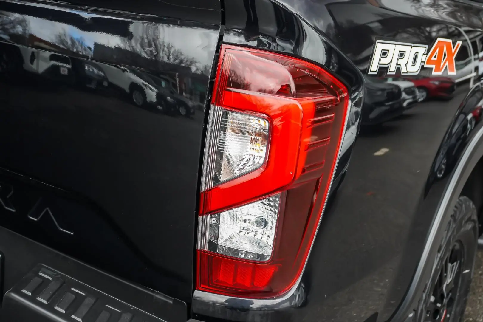 2022 Nissan Navara Gallery Image 17