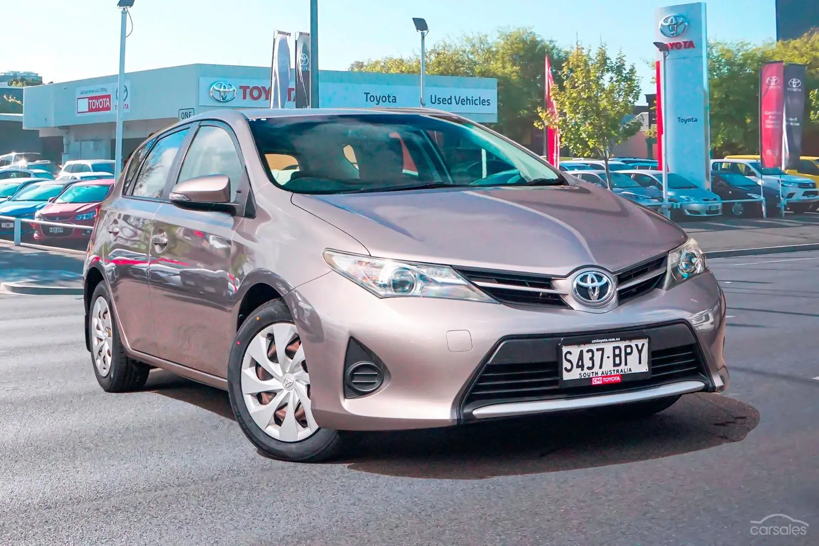 2014 Toyota Corolla Image 1