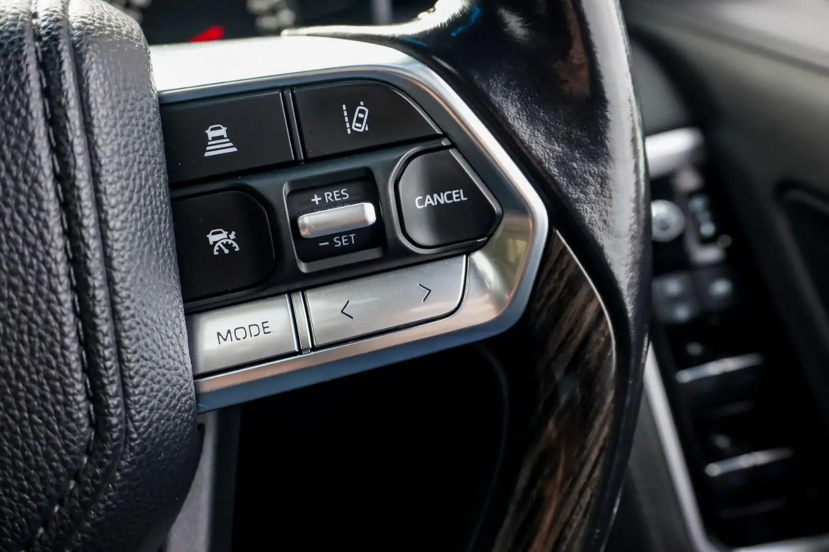 2022 Toyota Landcruiser Gallery Image 25