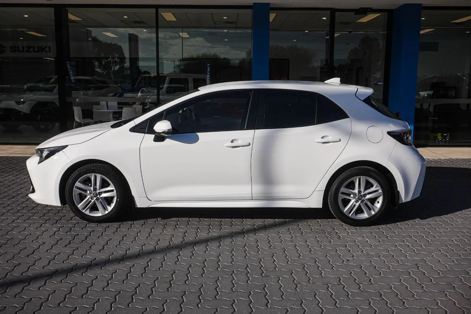 2019 Toyota Corolla Gallery Image 4