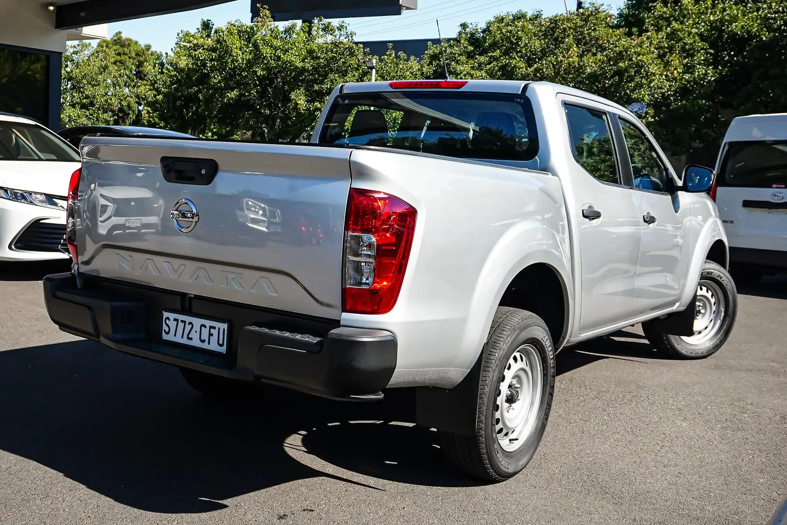 2023 Nissan Navara Gallery Image 3