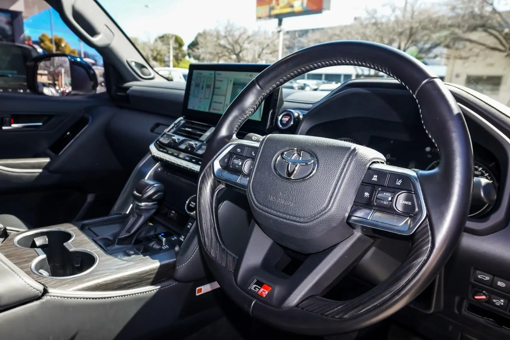 2023 Toyota Landcruiser Gallery Image 5