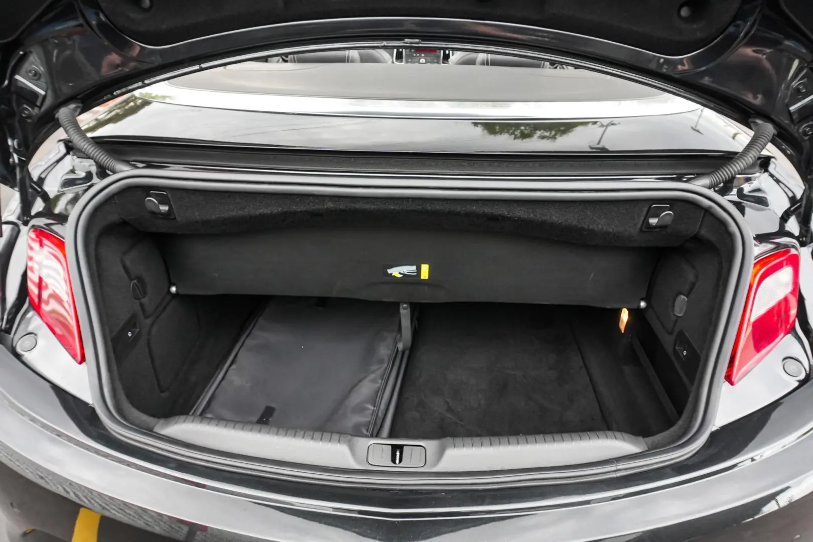 2015 Holden Cascada Gallery Image 13