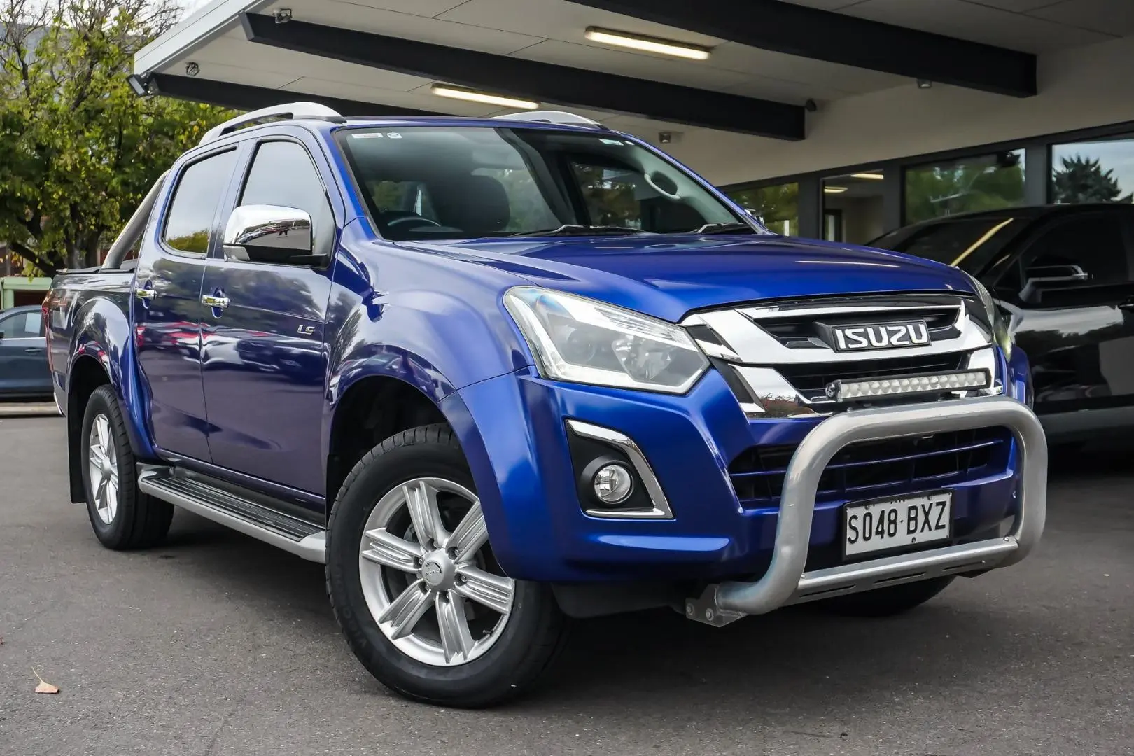 2018 Isuzu D-MAX Gallery Image 2