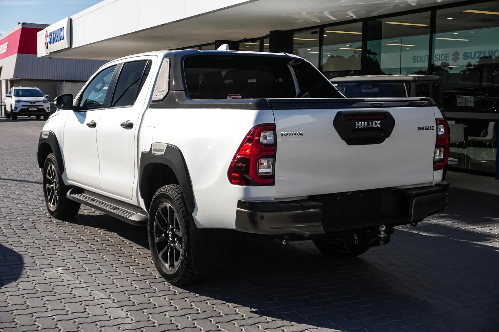2022 Toyota Hilux Gallery Image 3