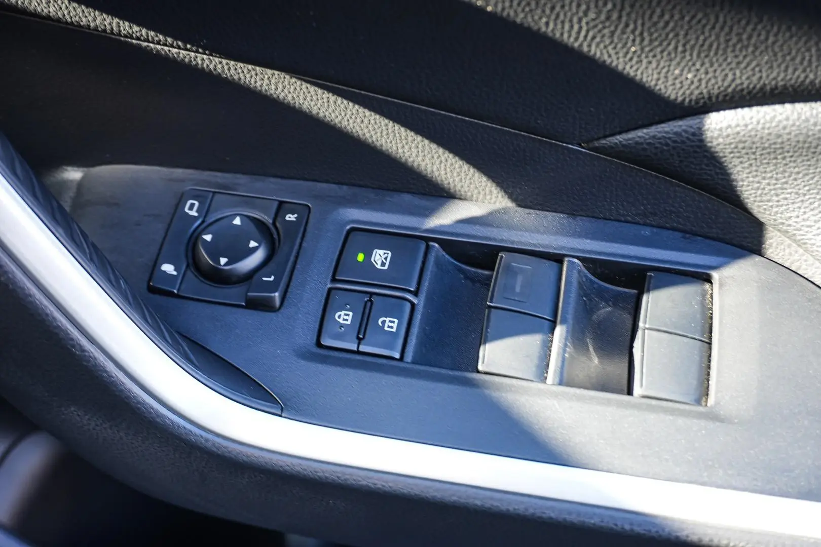 2024 Toyota RAV4 Gallery Image 22