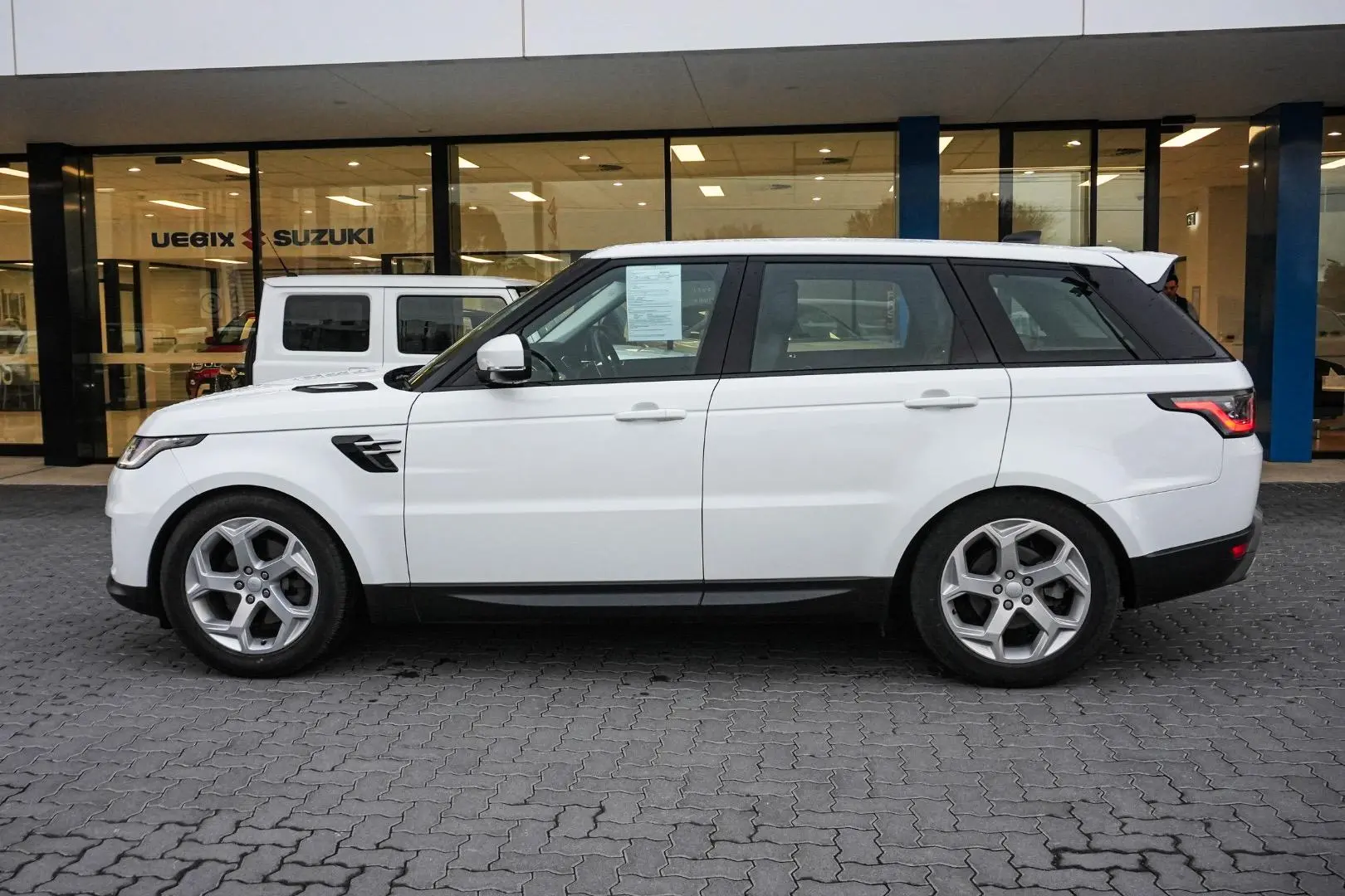 2019 Land Rover Range Rover Sport Gallery Image 4