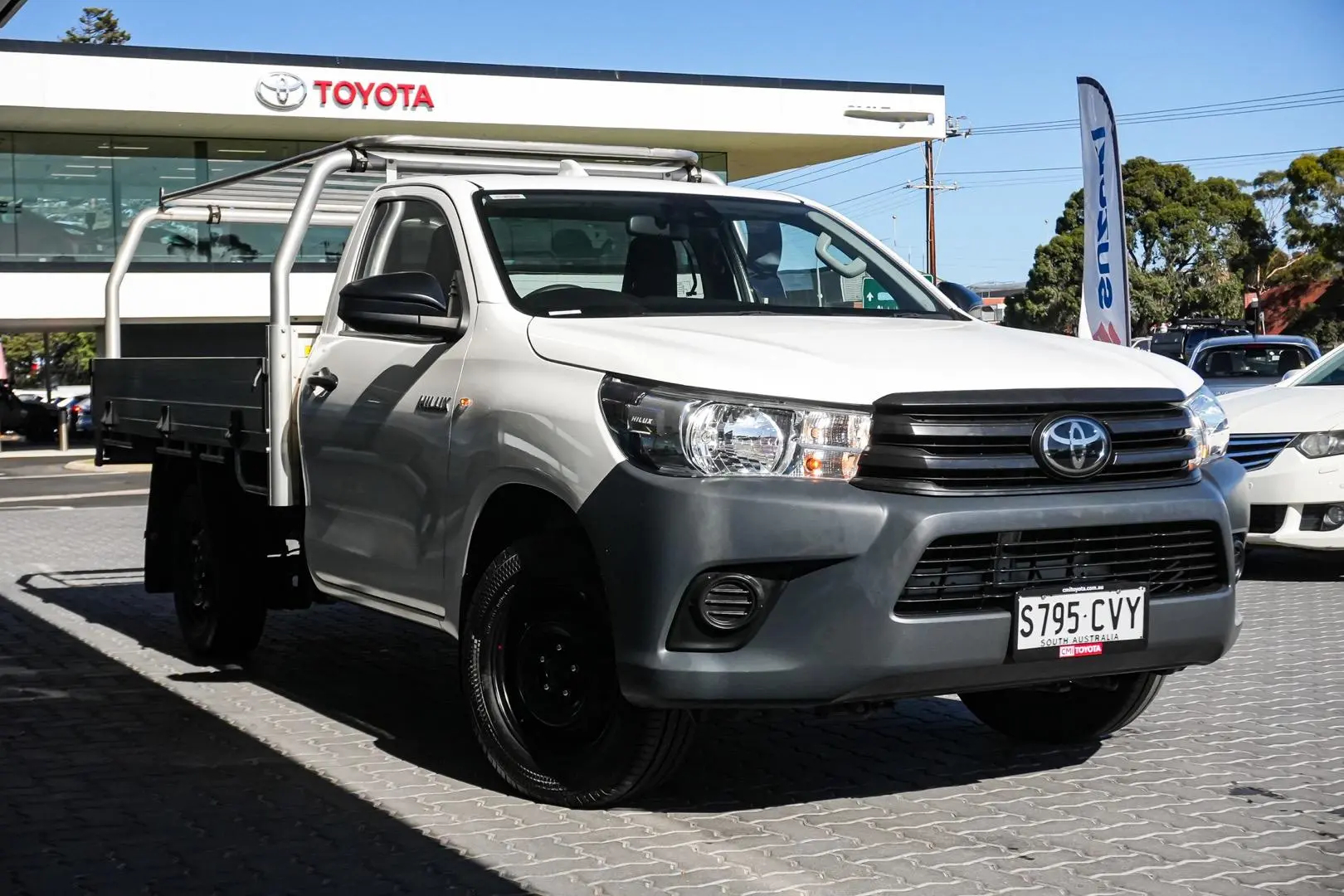 2023 Toyota Hilux Gallery Image 2