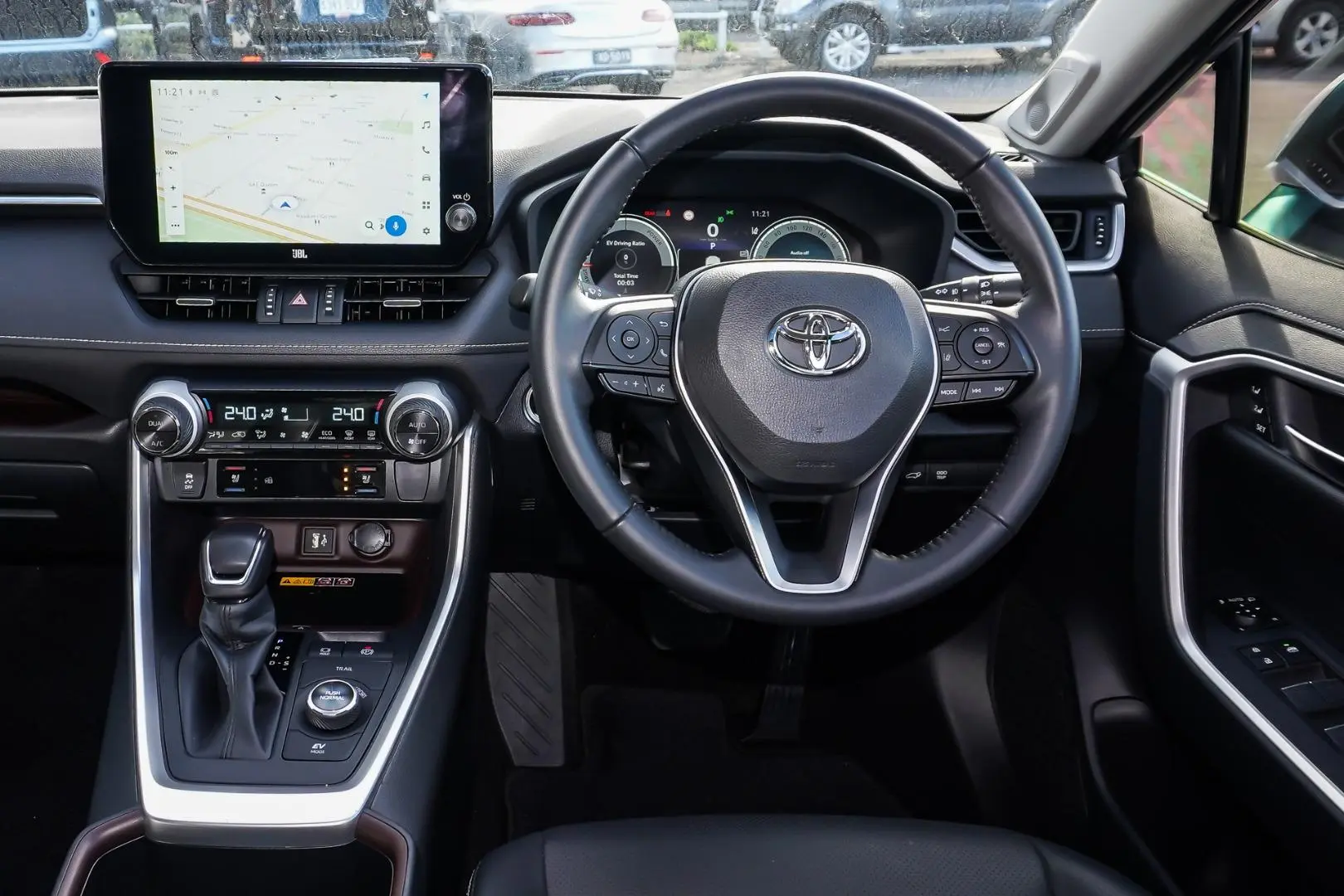 2024 Toyota RAV4 Gallery Image 7