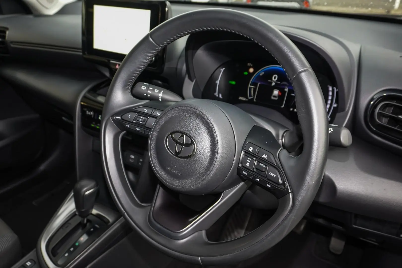 2025 Toyota Yaris Cross Gallery Image 7
