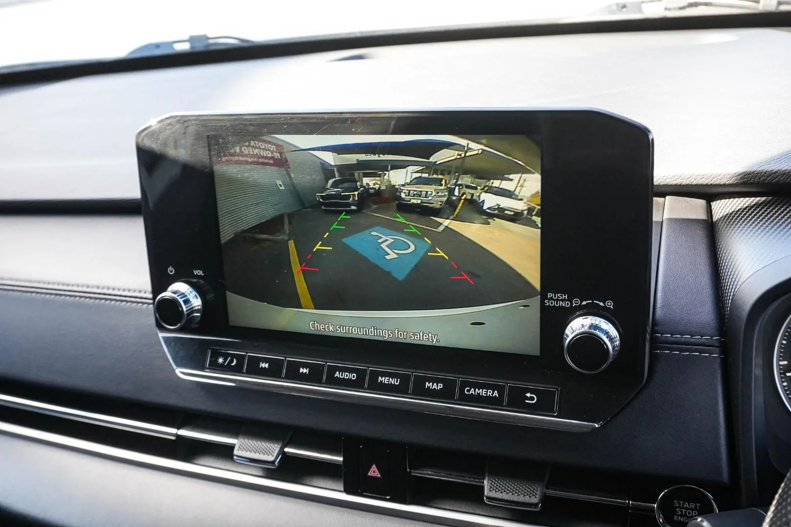 2024 Mitsubishi Outlander Gallery Image 21