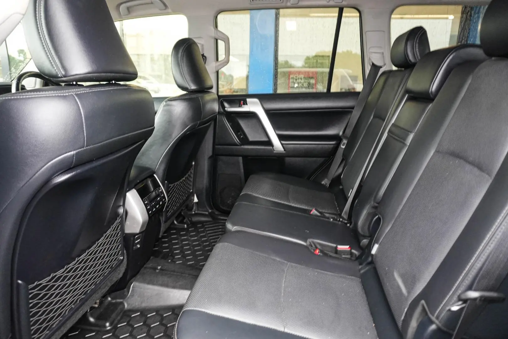 2019 Toyota Landcruiser Prado Gallery Image 12