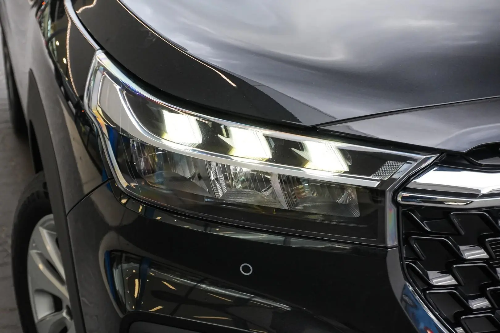 2023 Suzuki S-Cross Gallery Image 12