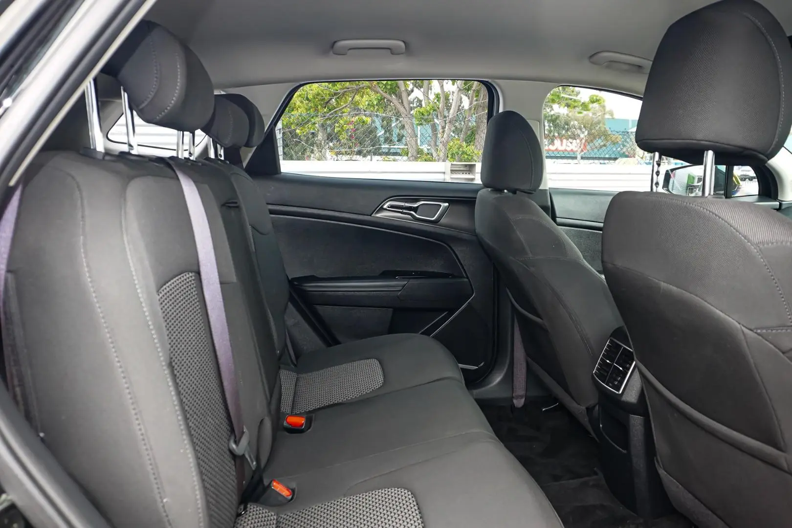 2023 Kia Sportage Gallery Image 7