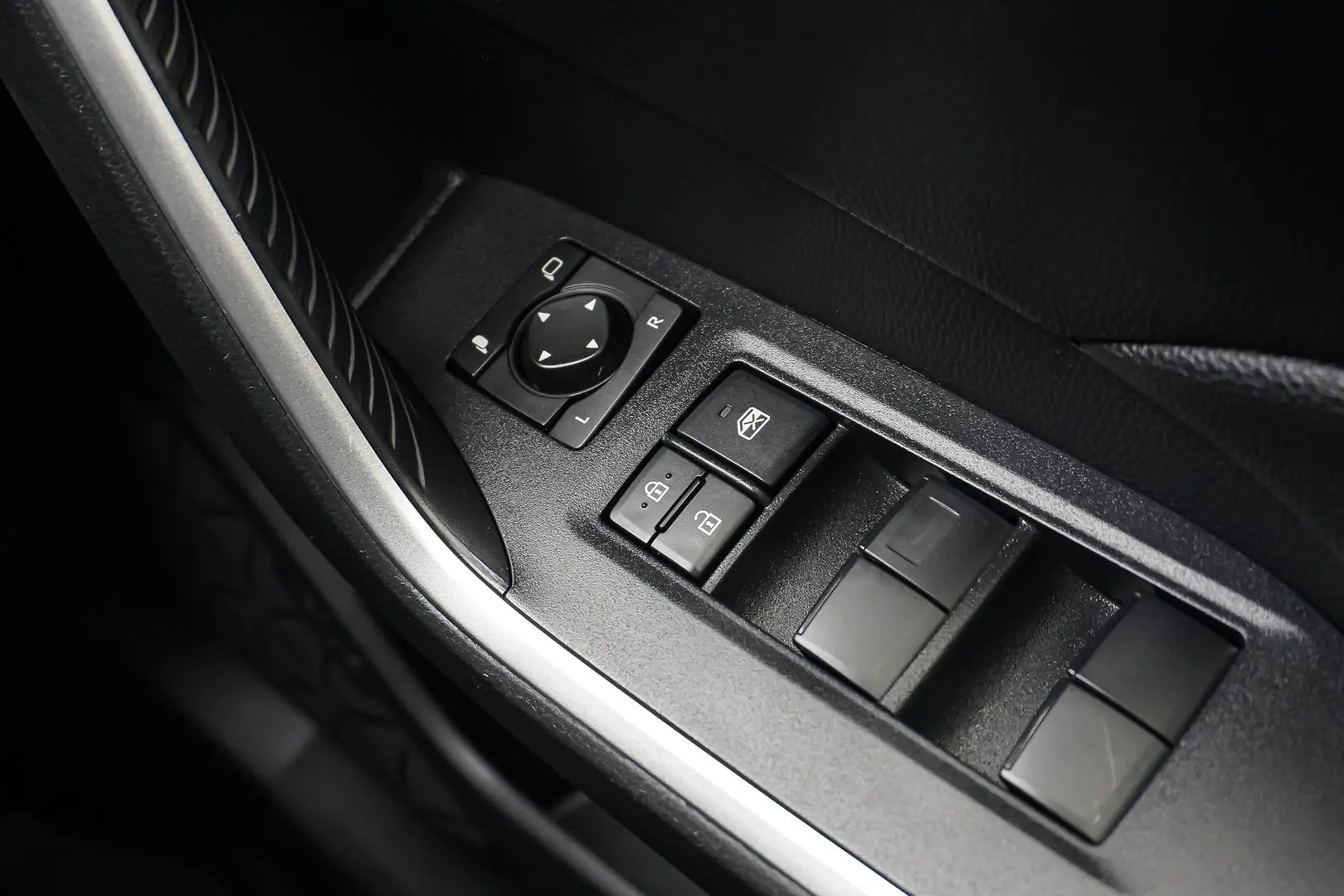2024 Toyota RAV4 Gallery Image 21