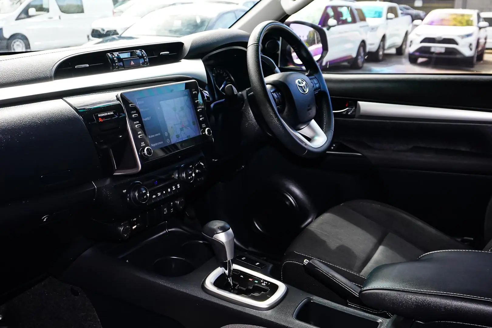 2023 Toyota Hilux Gallery Image 10