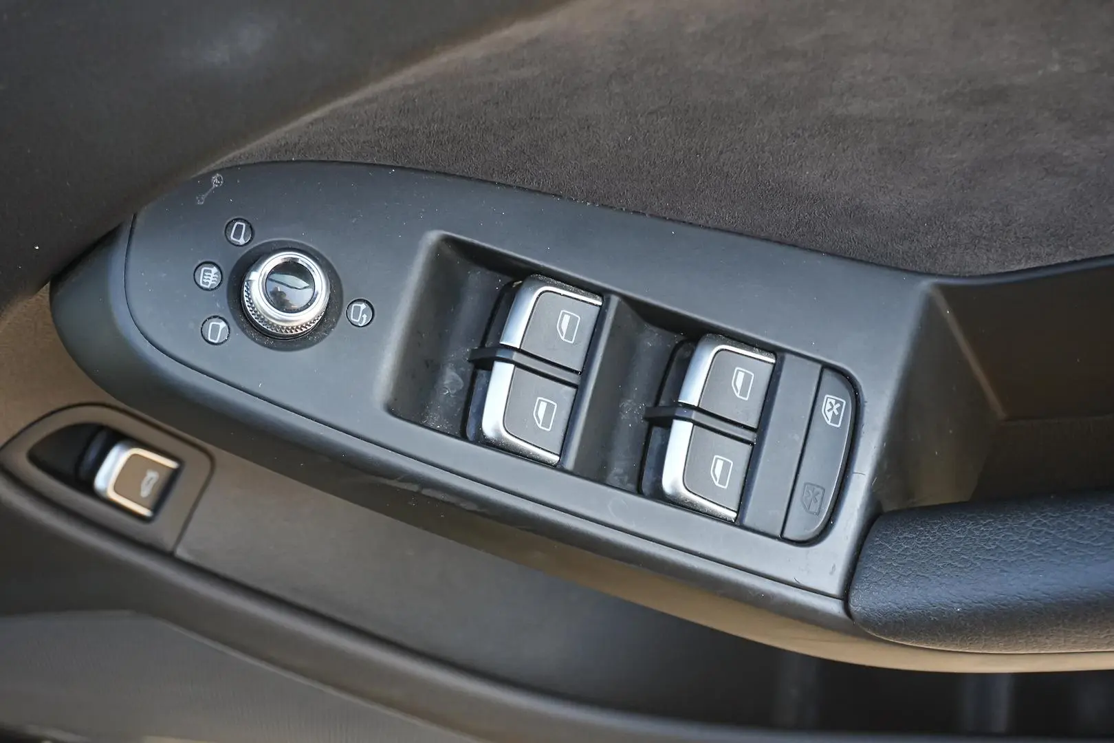 2015 Audi A4 Gallery Image 17