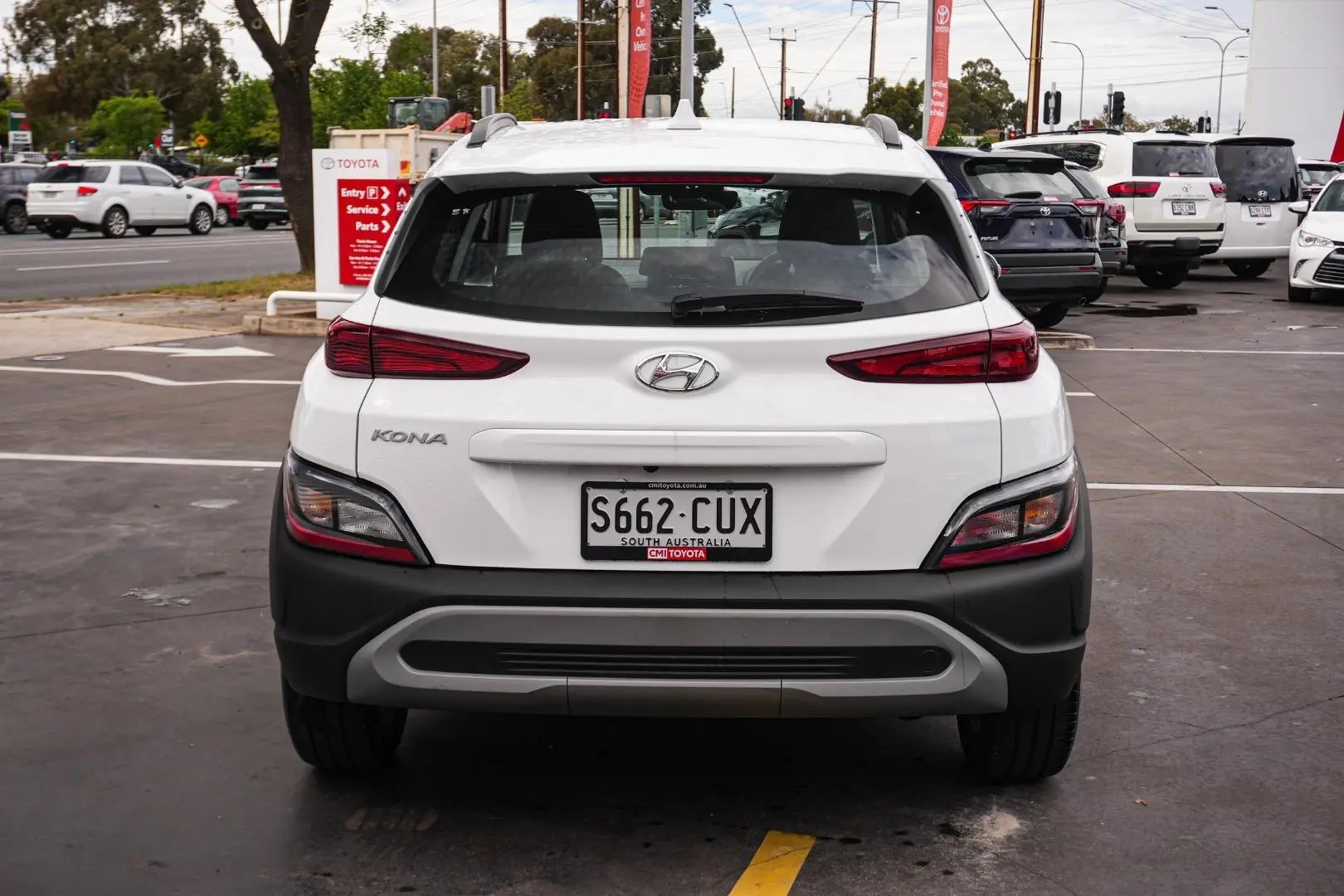 2023 Hyundai Kona Gallery Image 6