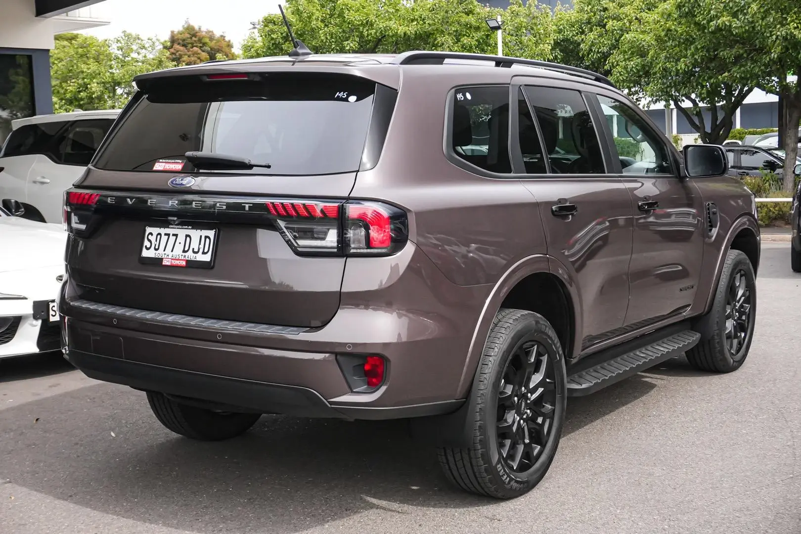 2024 Ford Everest Gallery Image 3