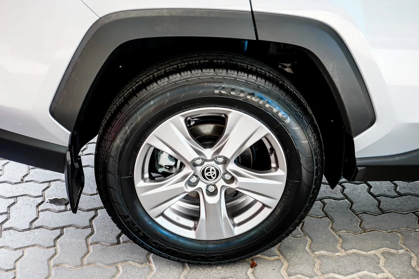 2022 Toyota RAV4 Gallery Image 15