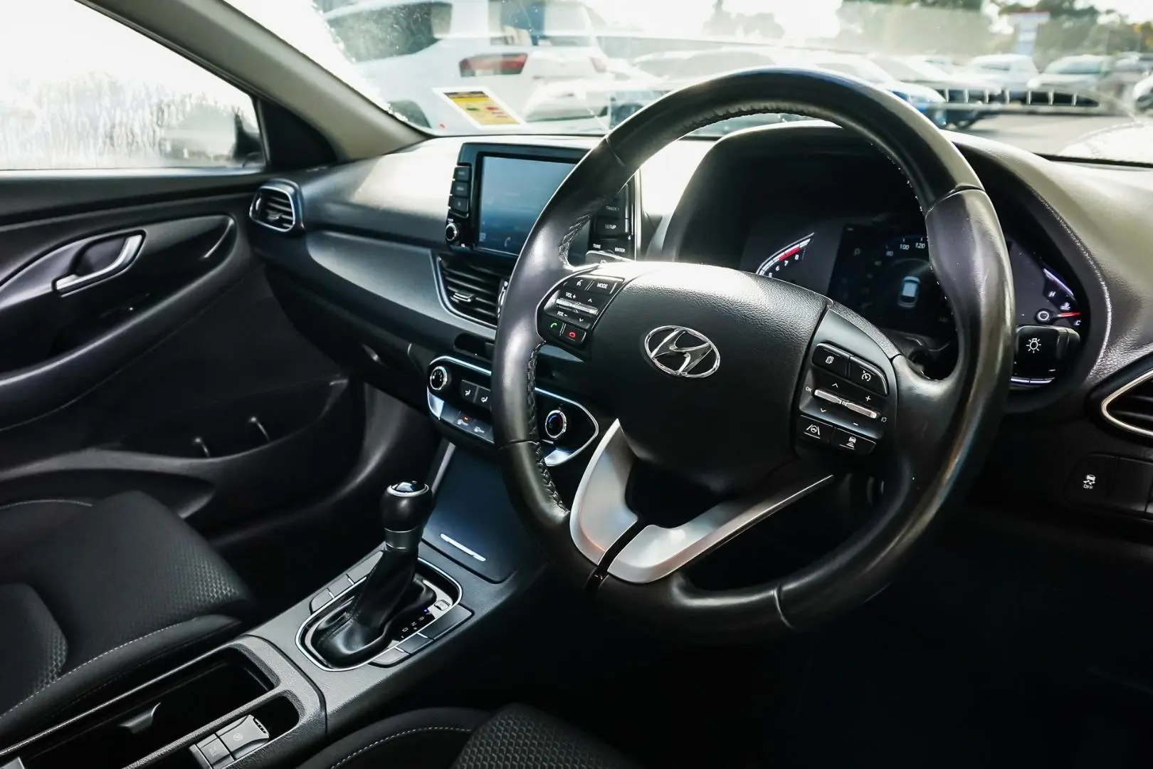 2022 Hyundai i30 Gallery Image 7