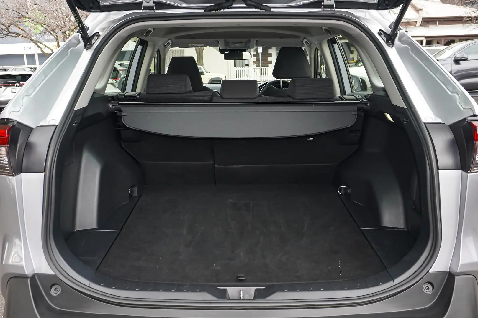 2025 Toyota RAV4 Gallery Image 10