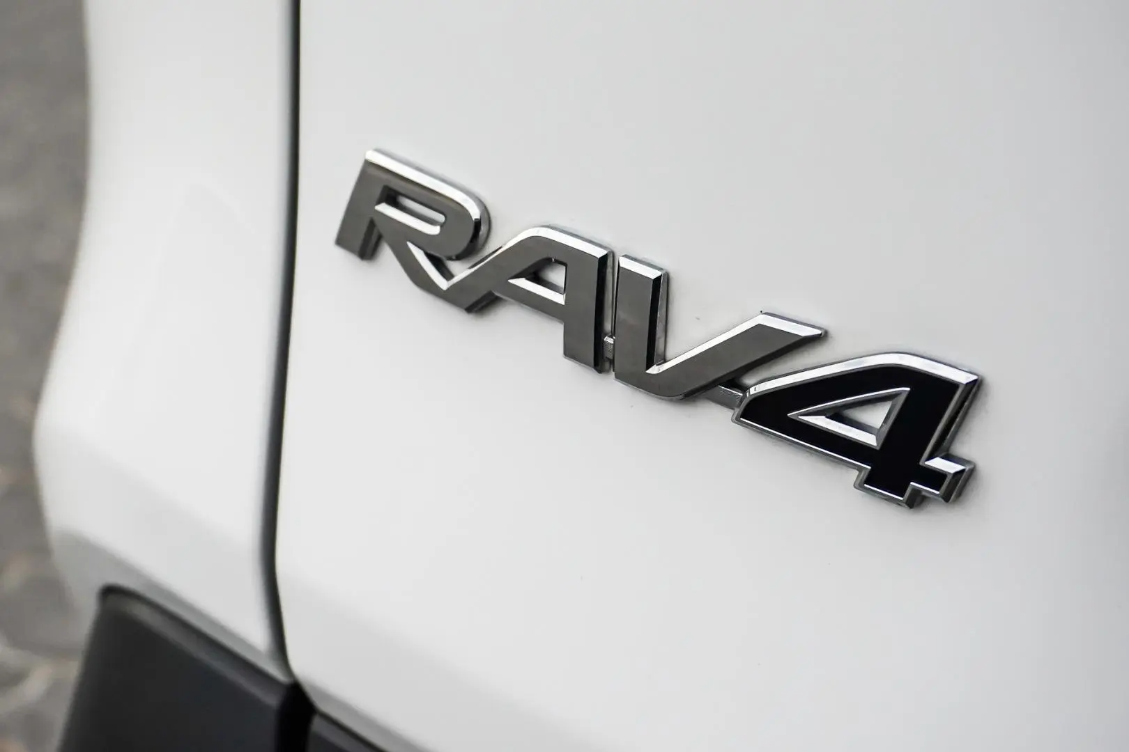 2024 Toyota RAV4 Gallery Image 16