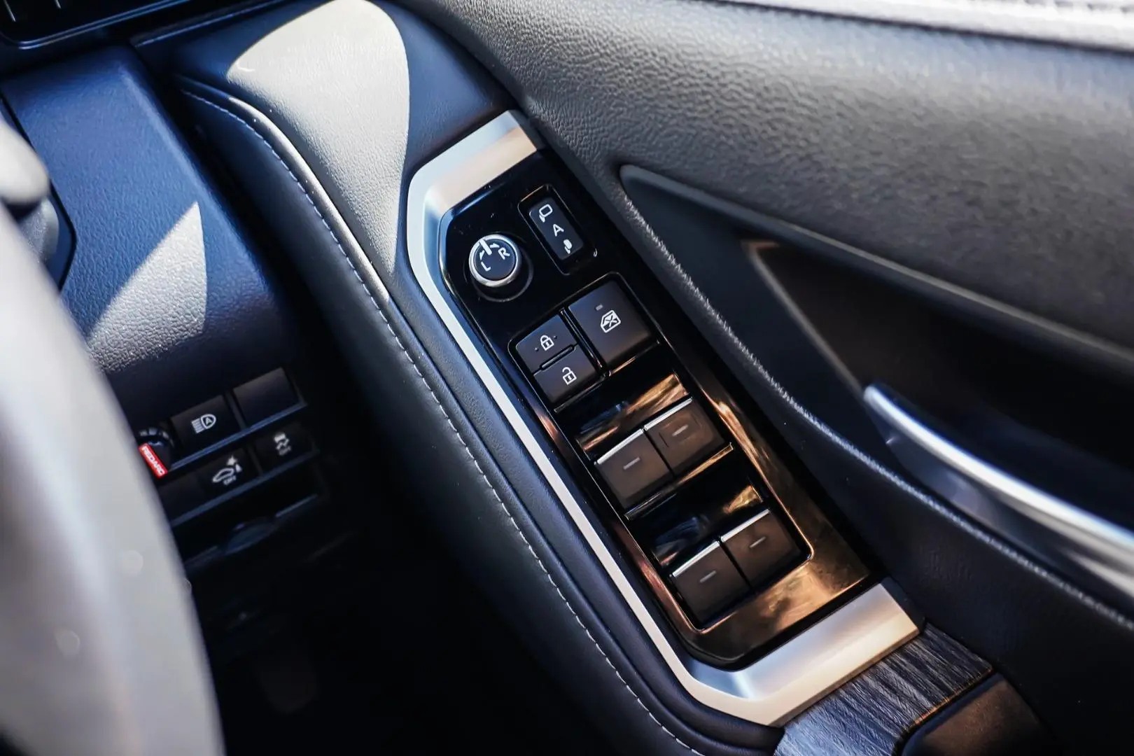 2022 Toyota Landcruiser Gallery Image 20