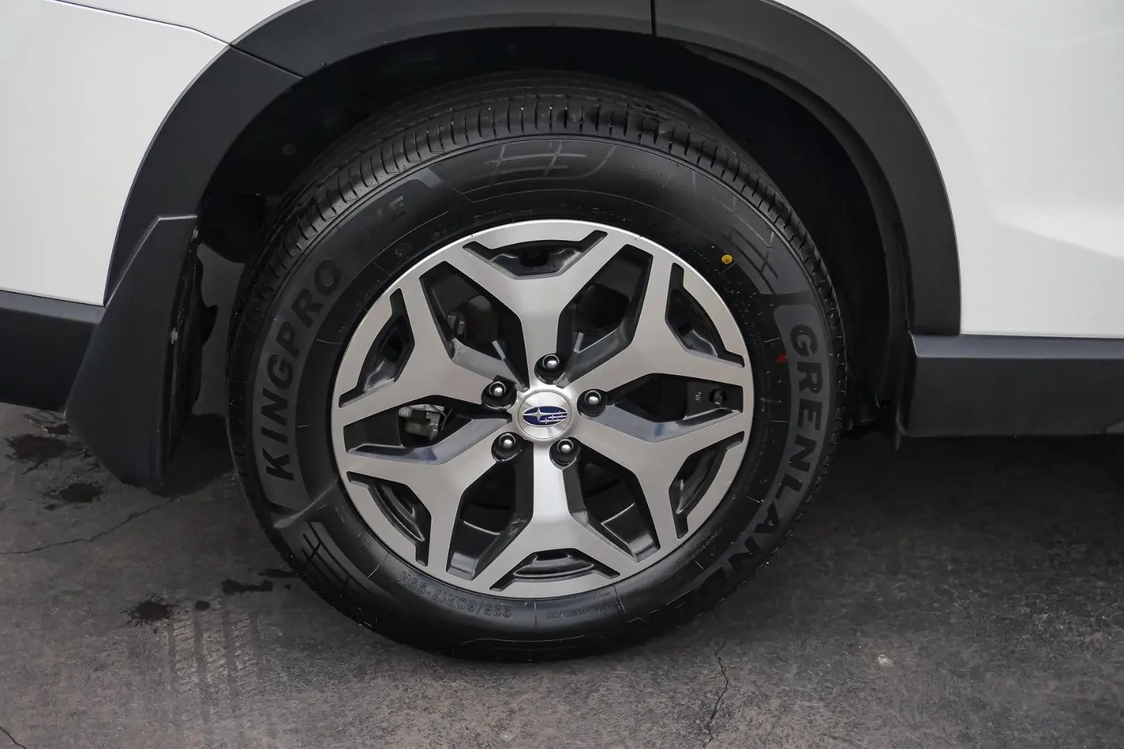 2024 Subaru Forester Gallery Image 17