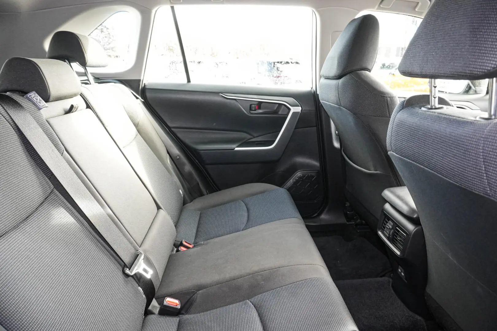 2024 Toyota RAV4 Gallery Image 9