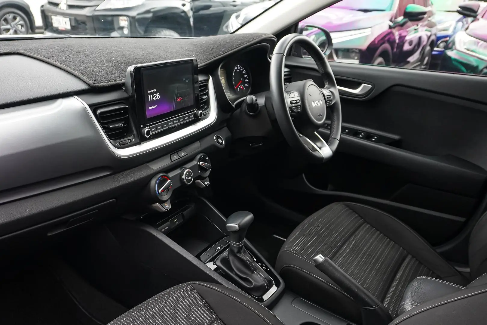 2021 Kia Stonic Gallery Image 10