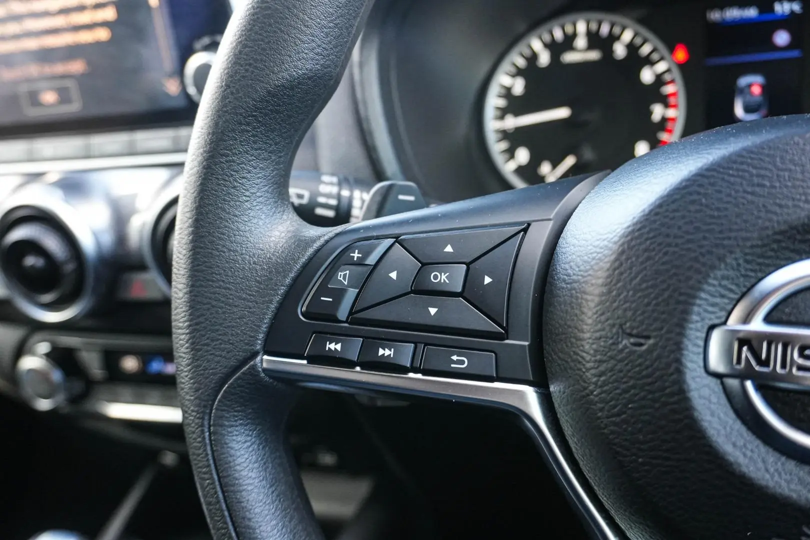 2021 Nissan JUKE Gallery Image 19