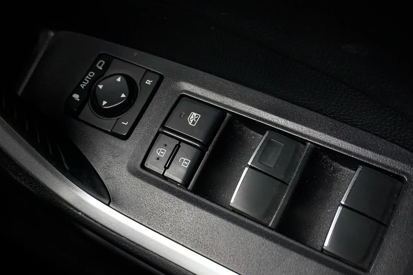 2021 Toyota RAV4 Gallery Image 21