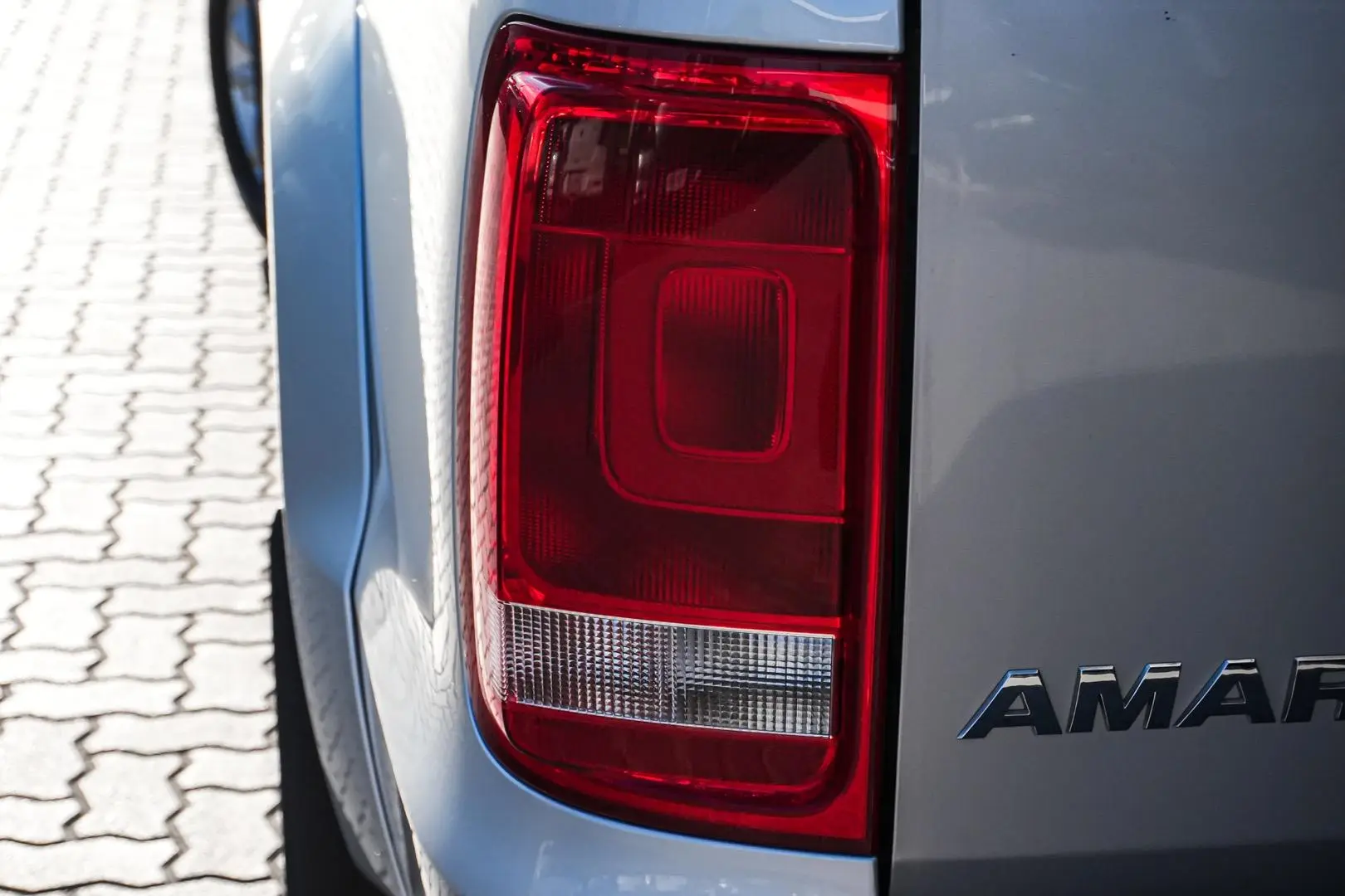 2011 Volkswagen Amarok Gallery Image 14