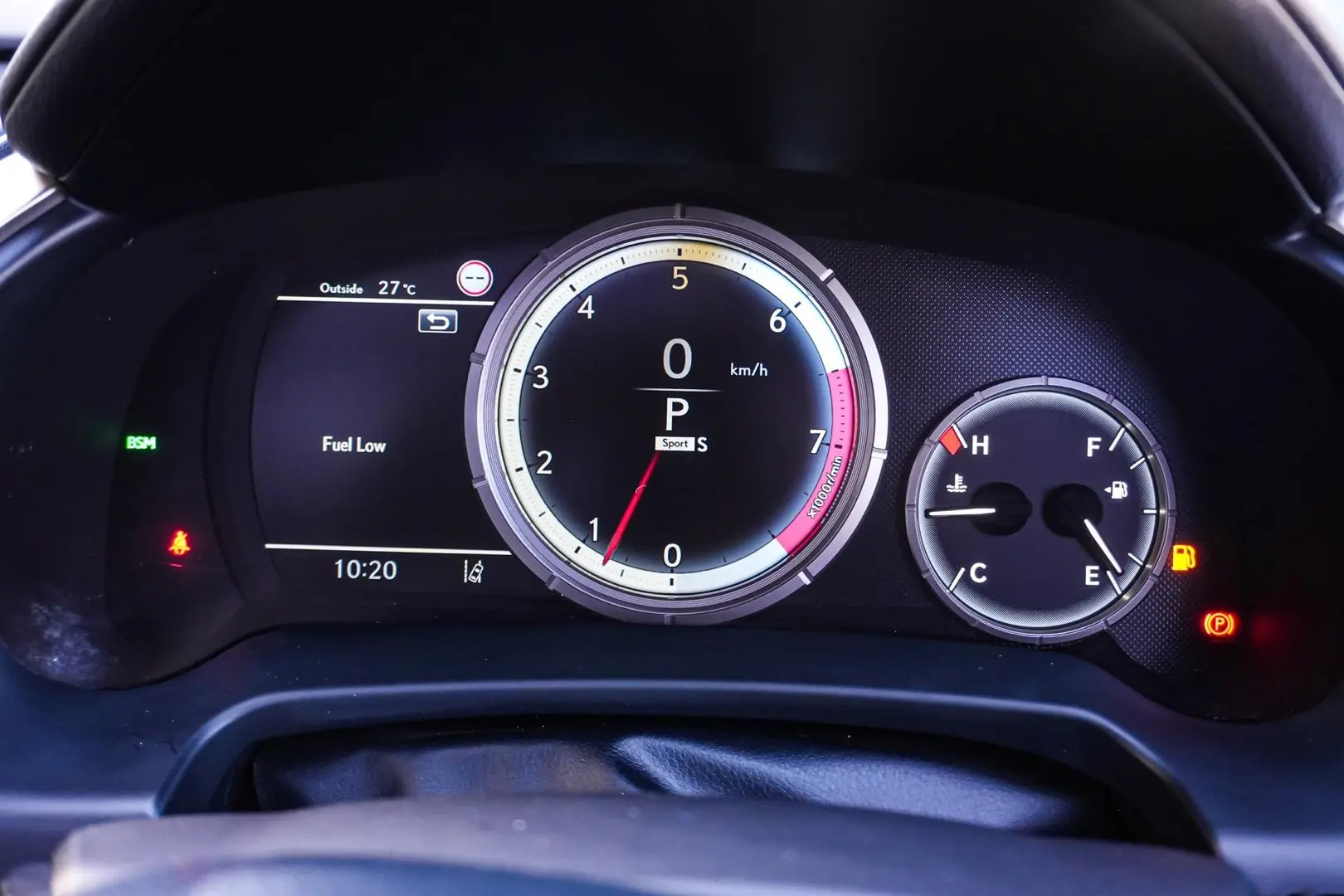 2021 Lexus RX Gallery Image 17