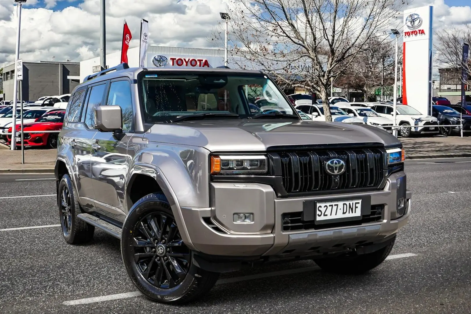 2026 Toyota Landcruiser Prado Image