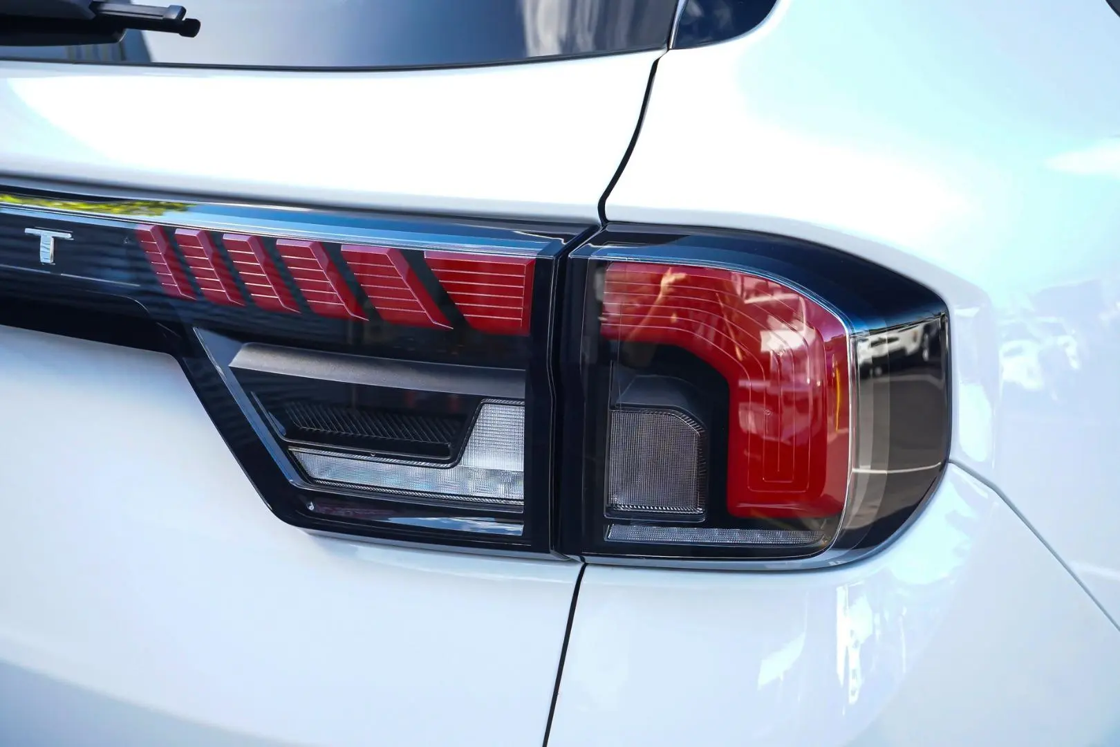 2024 Ford Everest Gallery Image 14