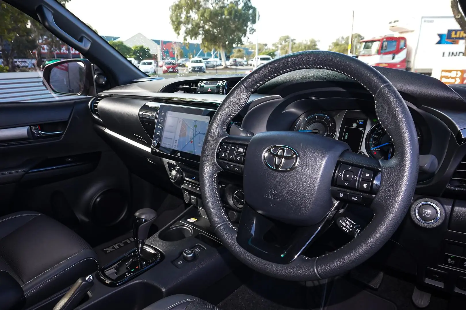 2024 Toyota Hilux Gallery Image 6