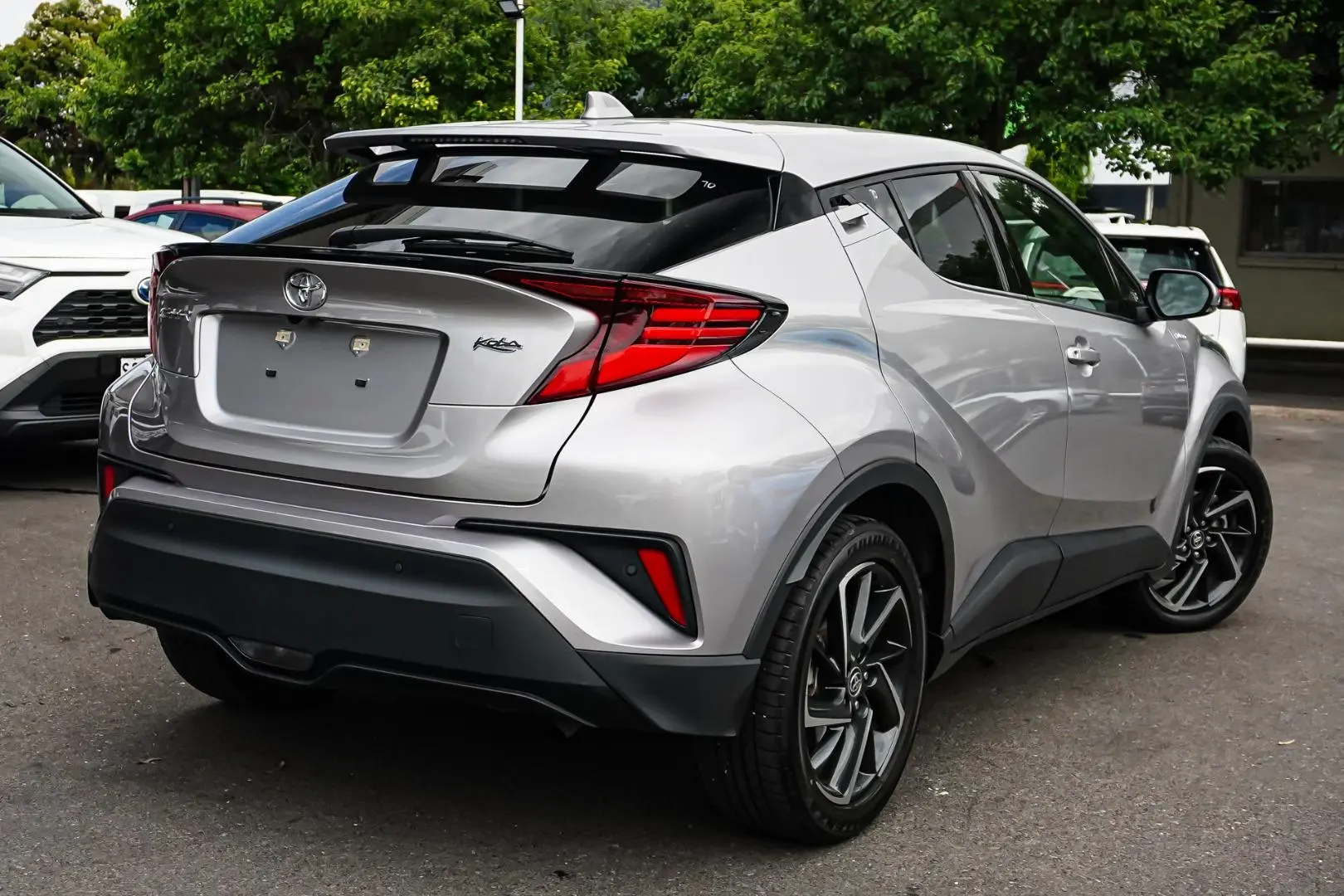 2023 Toyota C-HR Gallery Image 3