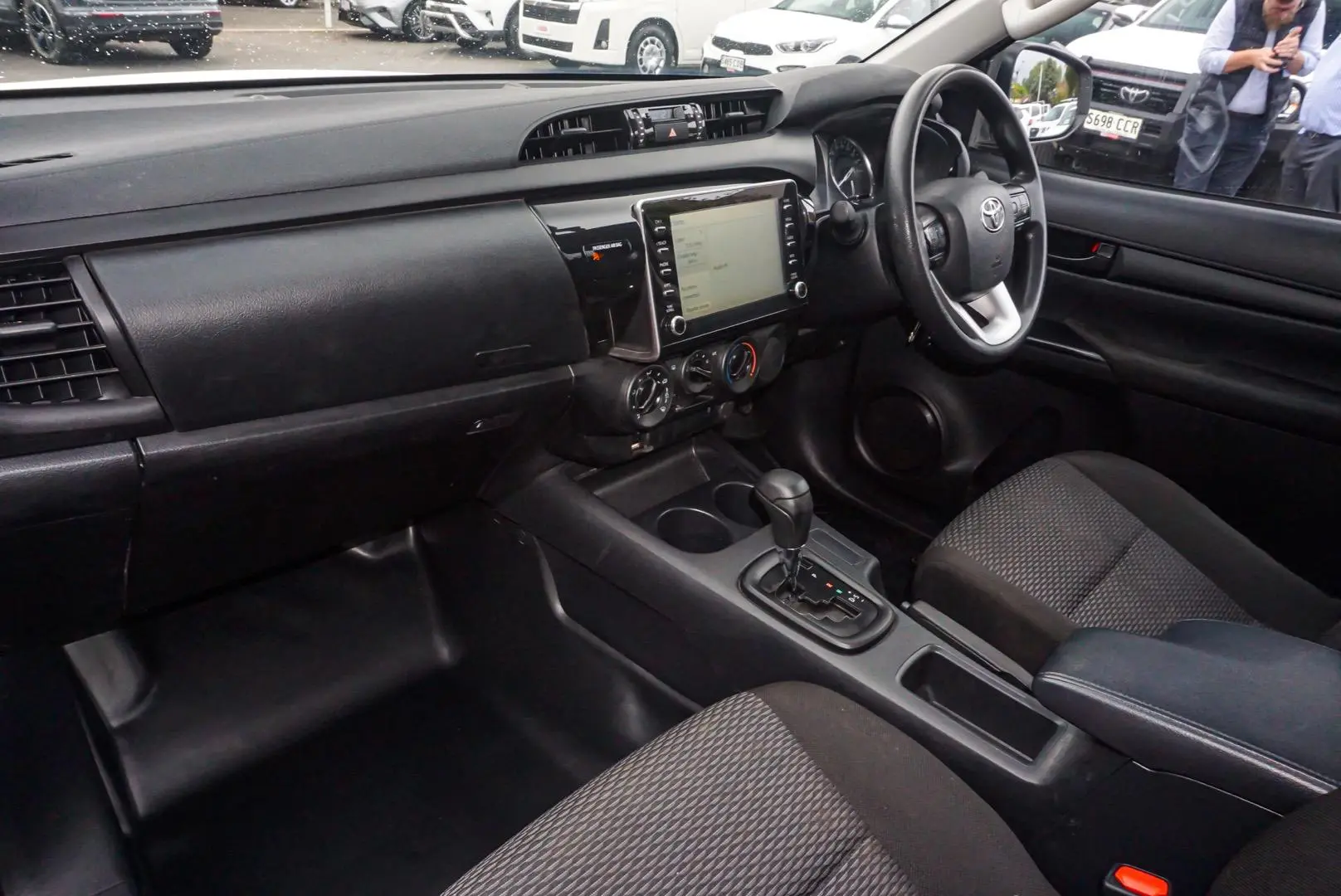 2021 Toyota Hilux Gallery Image 7