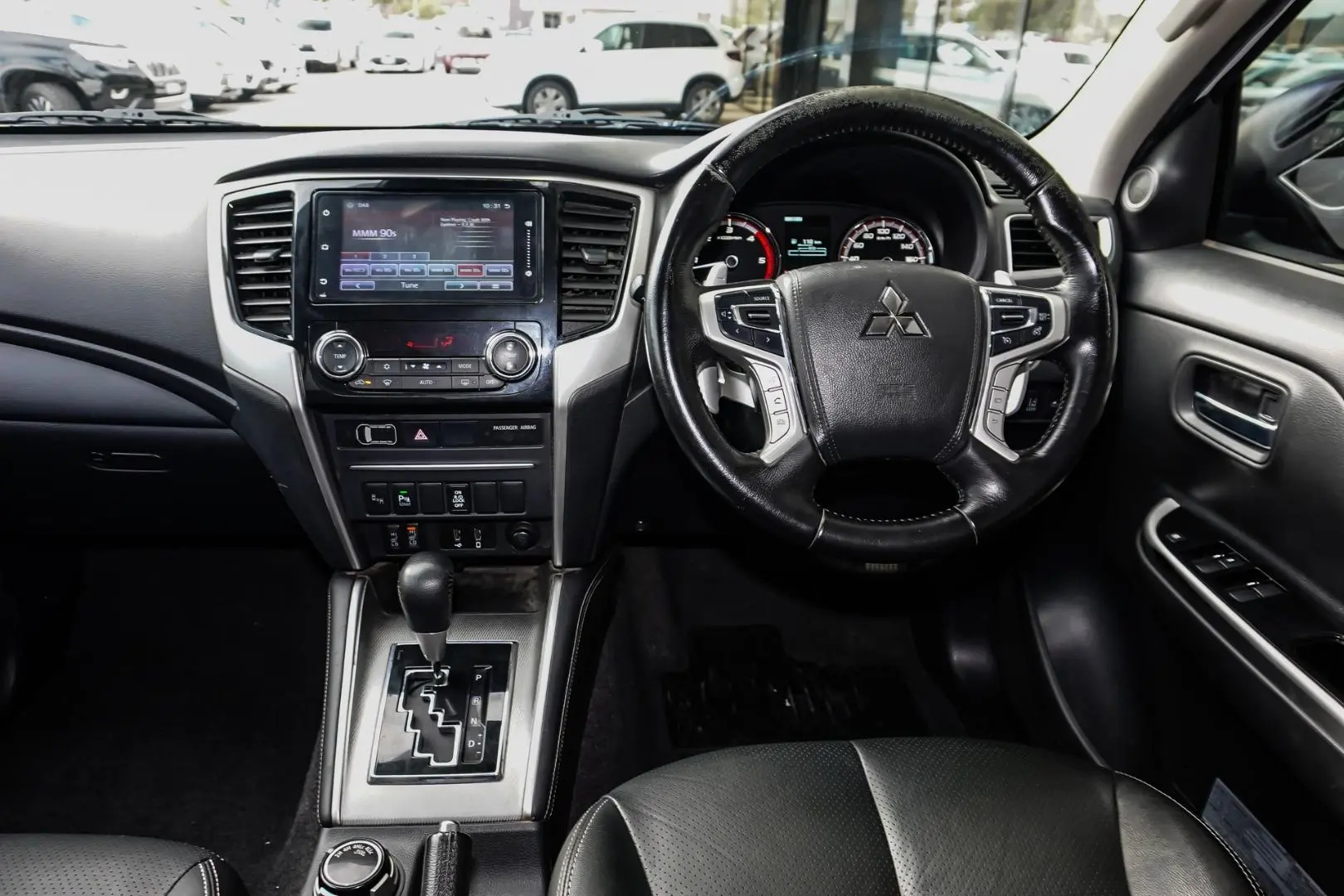 2021 Mitsubishi Triton Gallery Image 9