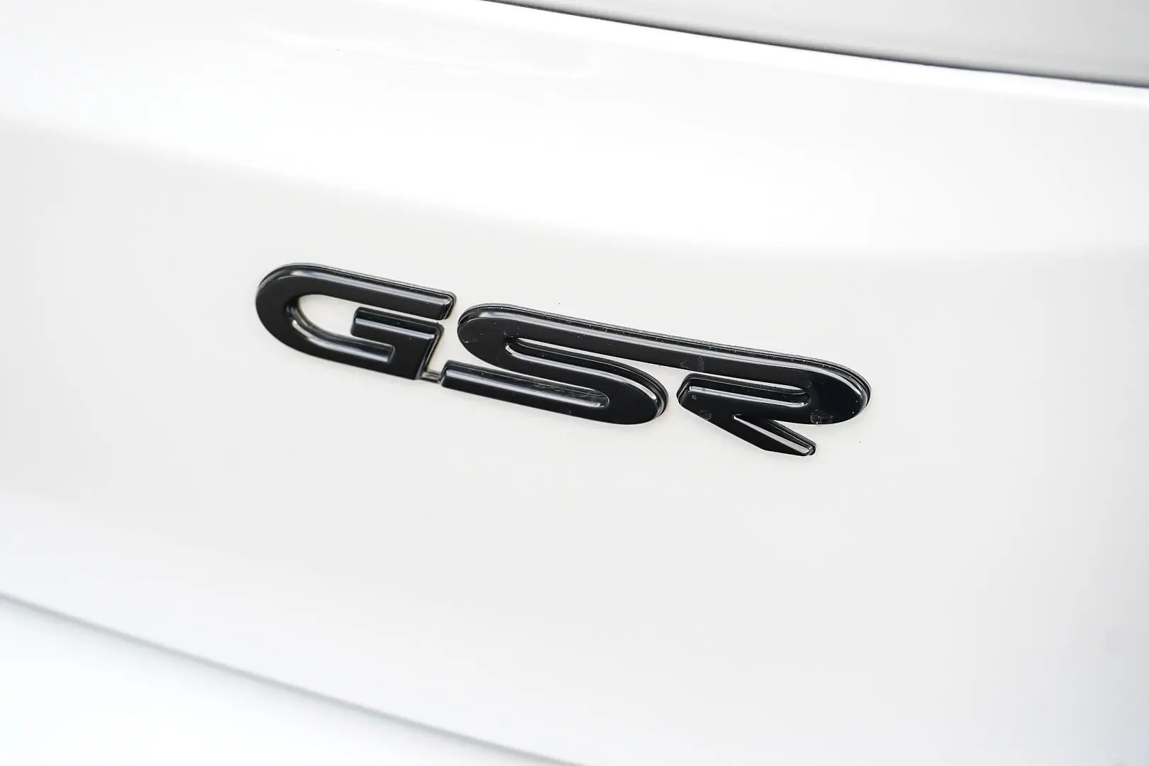 2022 Mitsubishi Pajero Sport Gallery Image 15