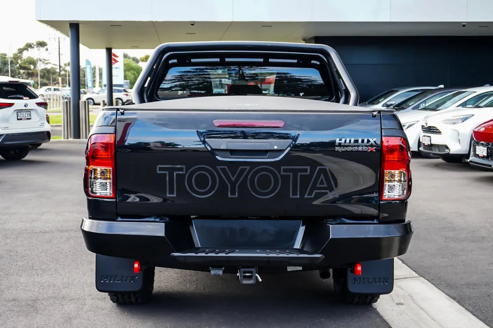 2019 Toyota Hilux Gallery Image 5